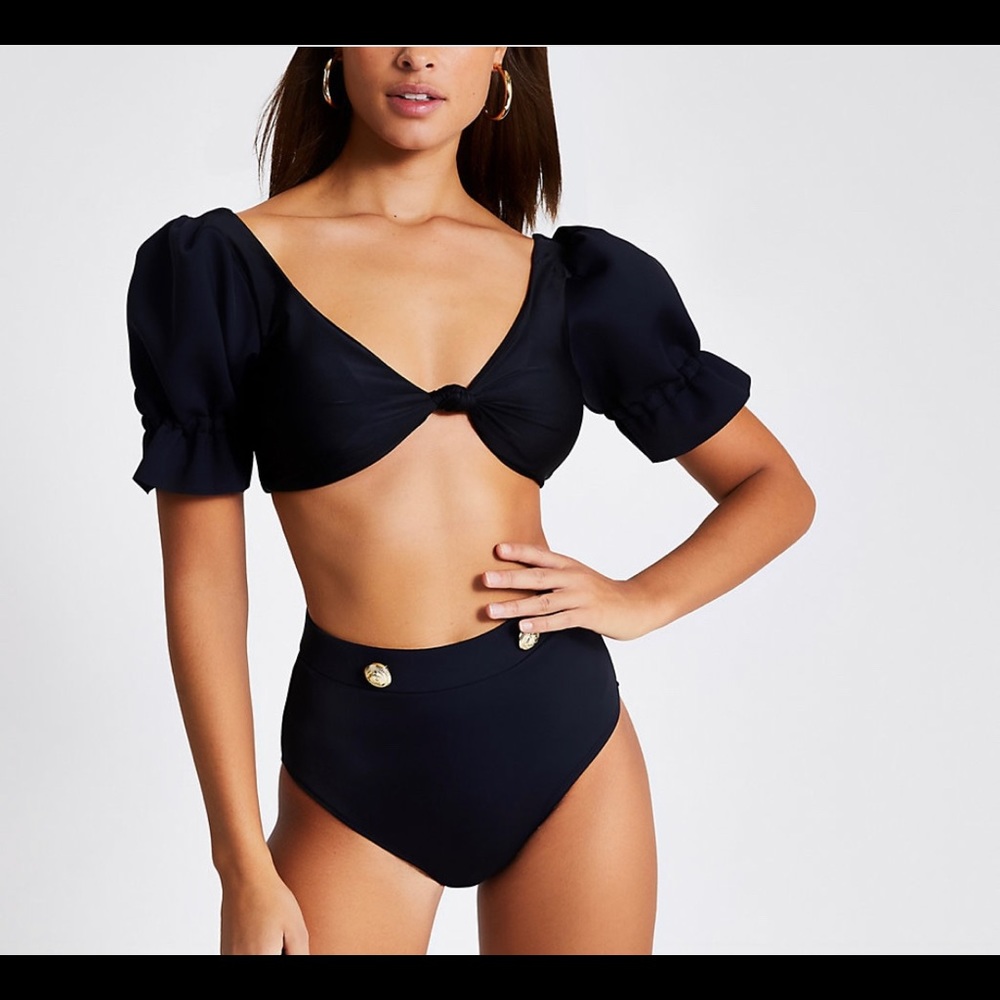 Black bikini!